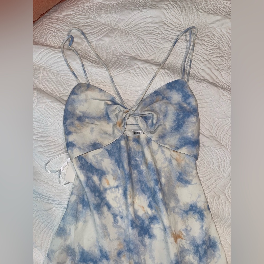 She Reigns Twist Bust Split Midi Dress US M - Picture 5 of 11